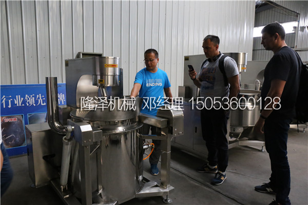 歡迎烏茲別克斯坦客戶來(lái)廠考察91精品国产人成网站爆米花生產線