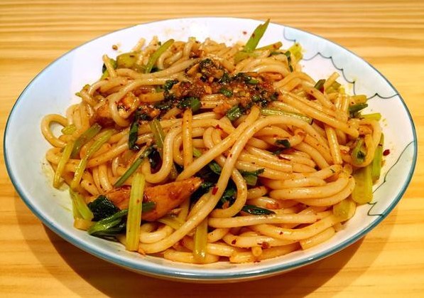 米粉的（de）辣醬是怎麽製作的