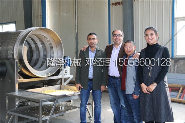 印度尼西亞客戶來91精品国产人成网站機械考察爆米(mǐ)花生(shēng)產線