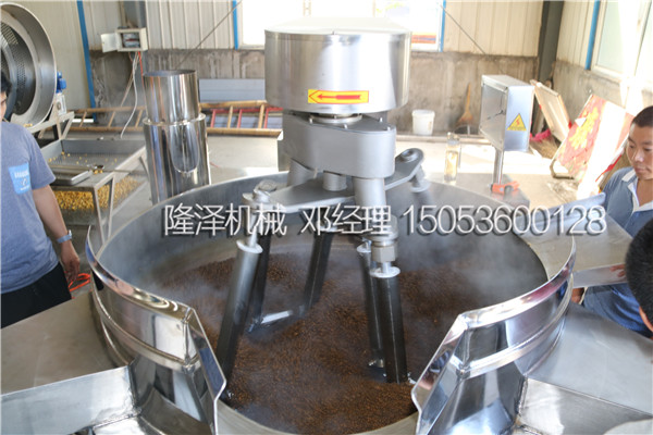 全自動電磁攪(jiǎo)拌炒(chǎo)藥機仿人工翻炒試機現場