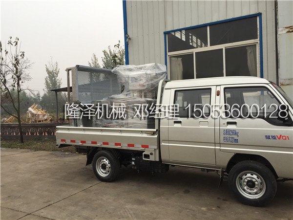 為你涮（shuàn）得一口好火鍋，川渝老板來廠采購小型（xíng）熬料機飯店現場熬料
