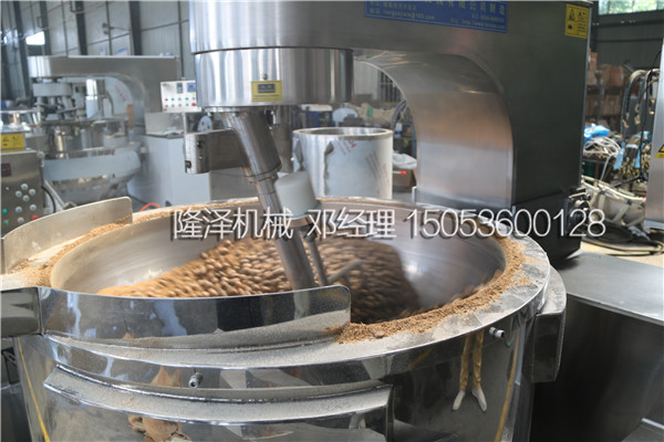 河北邯（hán）鄲趙總和李（lǐ）總到廠試機LZ-1000B電磁炒藥機現
