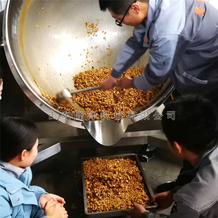 黃（huáng）老（lǎo）五食品股份有限公司【熬（áo）糖攪拌拌料鍋（guō）】現場試機3